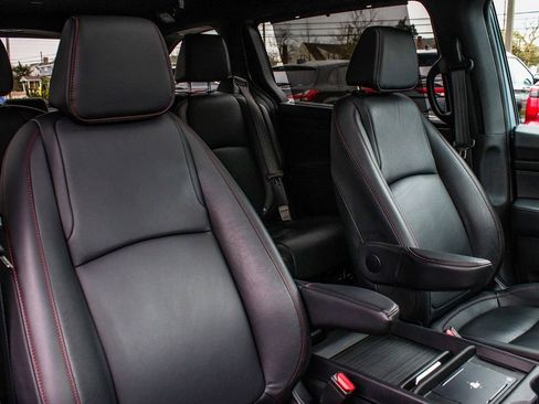 Used 2025 Honda Odyssey Sport-L image 38