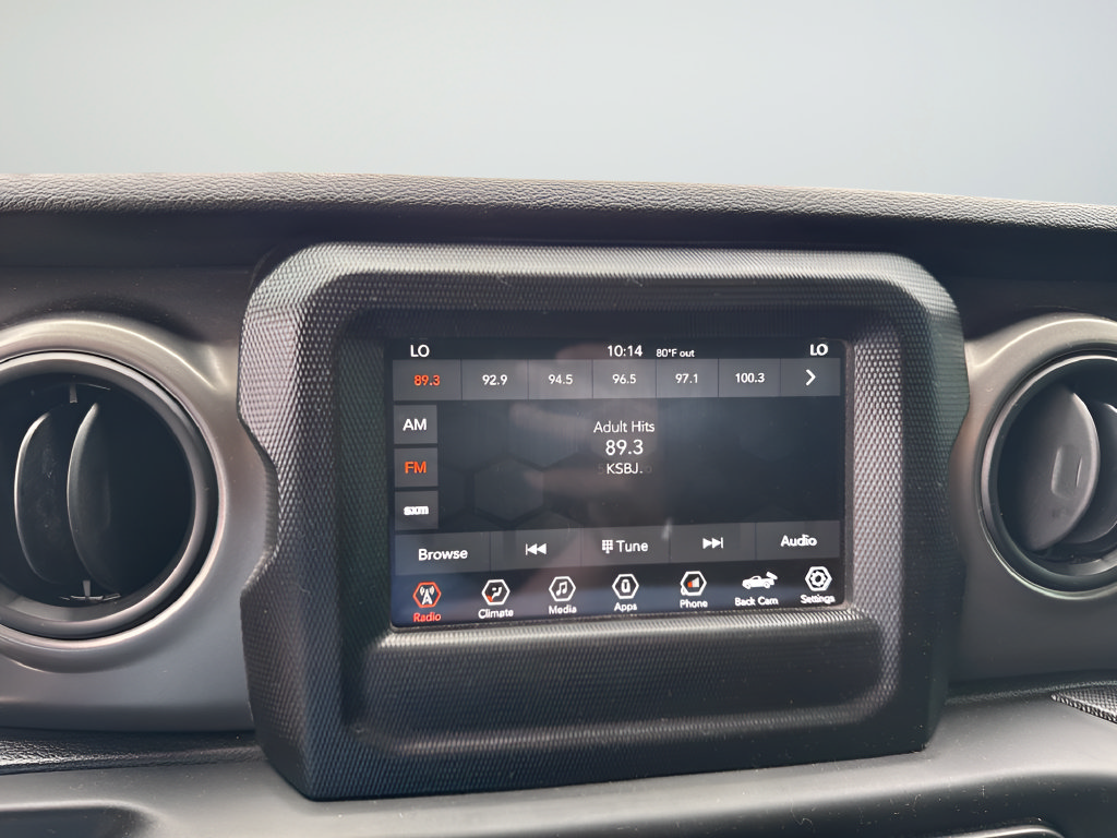 Used 2023 Jeep Gladiator Sport AWD/4WD image 9