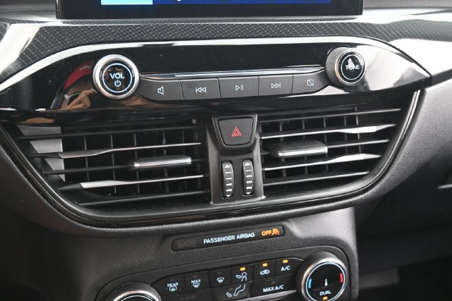 Used 2025 Ford Escape ST-Line FWD image 24