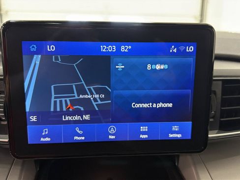 Used 2024 Ford Explorer XLT w/ Equipment Group 202A AWD/4WD image 13