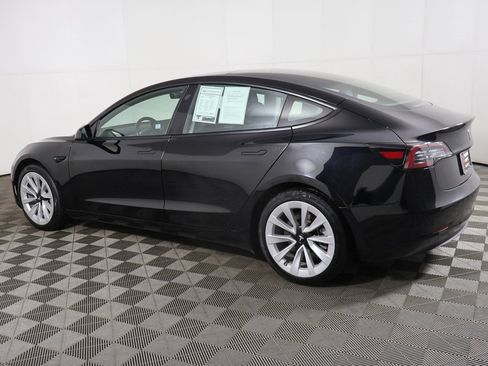 Used 2023 Tesla Model 3 Standard Range image 14