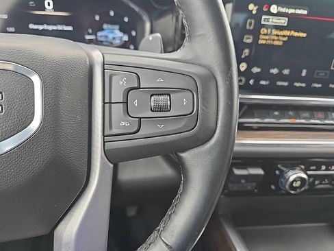 Used 2025 GMC Sierra 1500 Elevation w/ Preferred Package AWD/4WD image 19