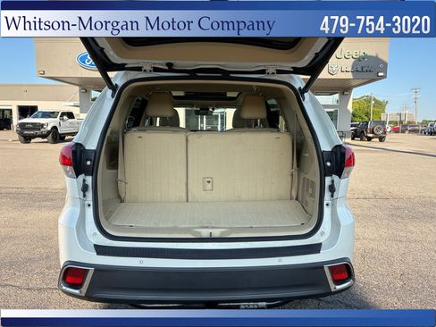 Used 2017 Toyota Highlander Limited Platinum FWD image 37