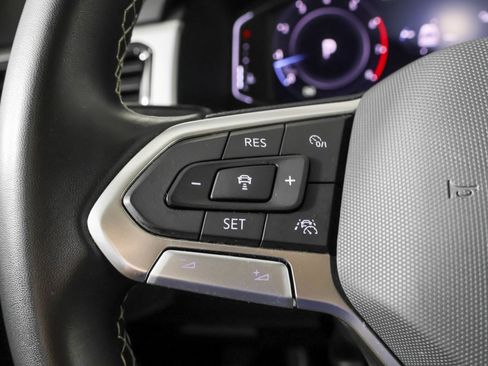 Certified 2023 Volkswagen Atlas SEL AWD/4WD image 29