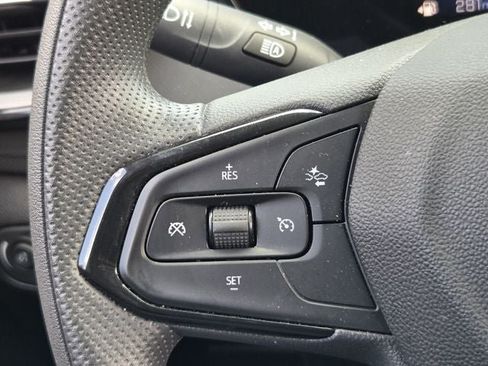 Used 2025 Chevrolet TrailBlazer LT AWD/4WD image 27