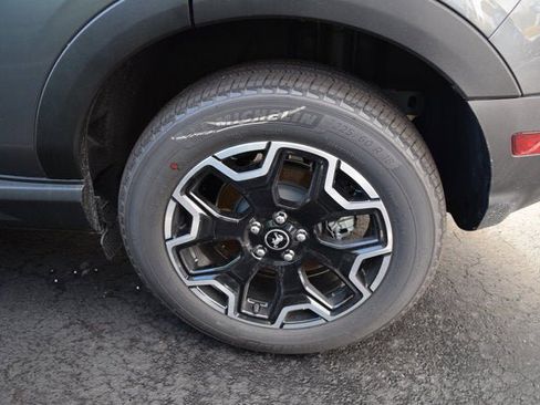 New 2025 Ford Bronco Sport Outer Banks image 4