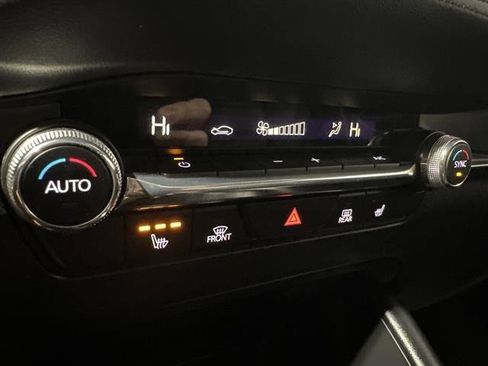 Used 2023 MAZDA MAZDA3 s image 24