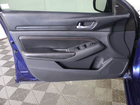 Used 2022 Nissan Altima 2.0 SR image 22