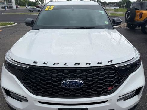 Certified 2023 Ford Explorer ST w/ Equipment Group 401A AWD/4WD image 5