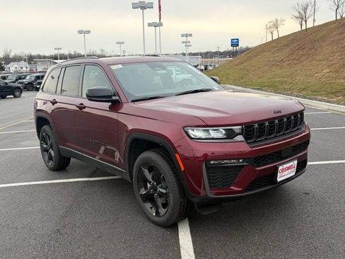 New 2026 Jeep Grand Cherokee Limited w/ Limited Altitude Package AWD/4WD image 2