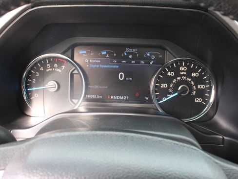 Used 2016 Ford F150 Lariat AWD/4WD image 17