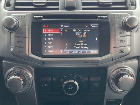 Used 2018 Toyota 4Runner SR5 Premium image 11