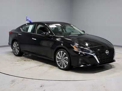 Certified 2025 Nissan Altima 2.5 SL