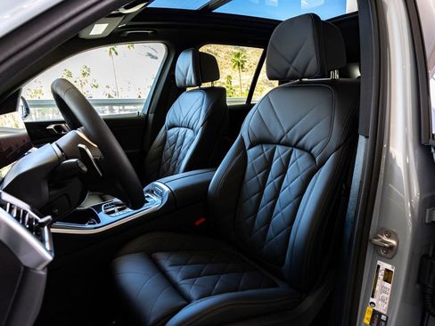 New 2026 BMW X5 xDrive50e image 21