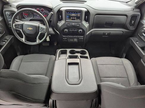 Used 2023 Chevrolet Silverado 2500 Custom w/ Custom Value Package image 16