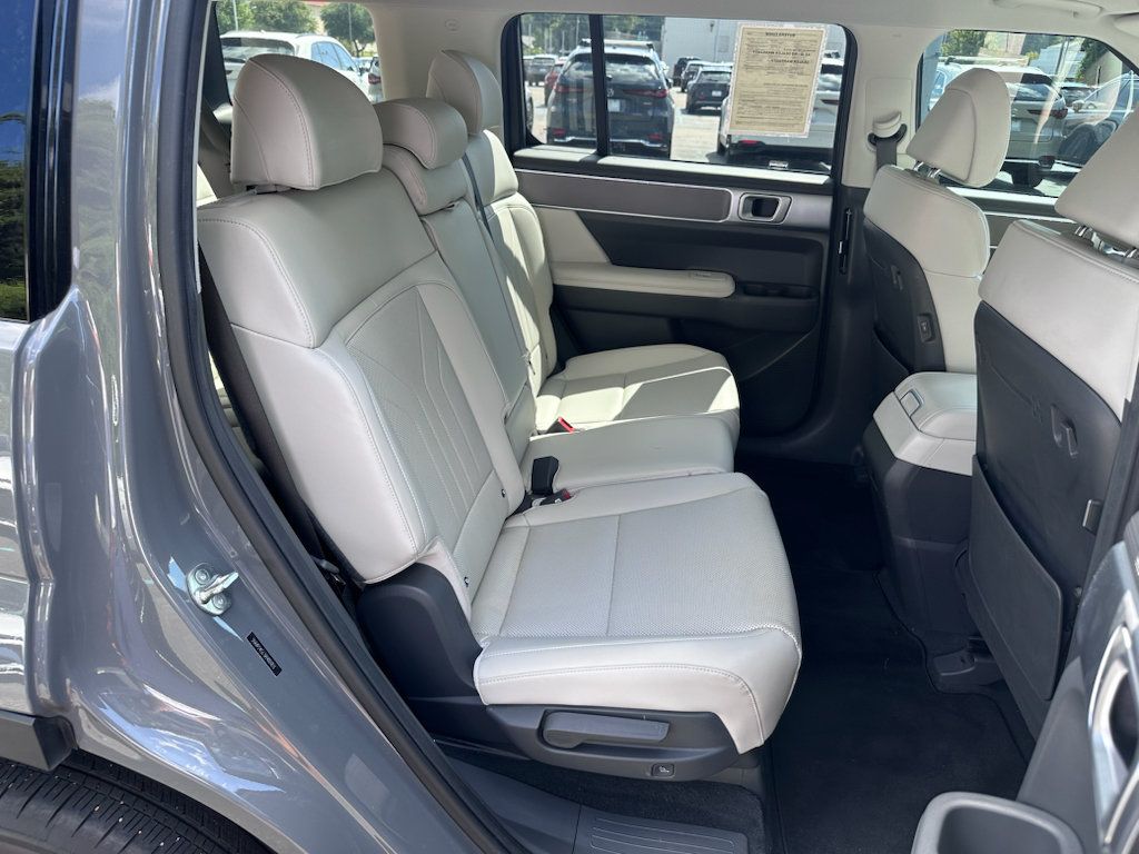 Used 2024 Hyundai Santa Fe SEL FWD image 25