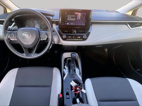Used 2025 Toyota Corolla LE FWD image 14