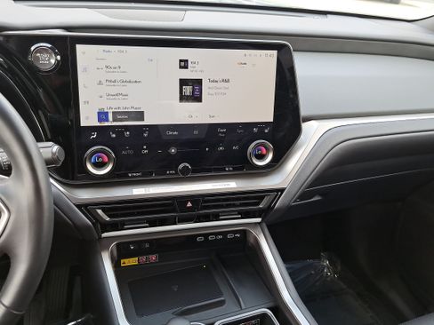Used 2025 Lexus TX 350 AWD w/ Technology Package image 21