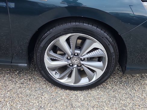 Certified 2019 Honda Clarity Plug-In Hybrid image 10