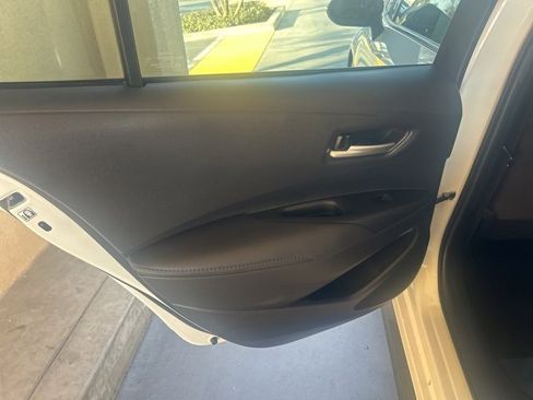 Used 2020 Toyota Corolla SE image 18