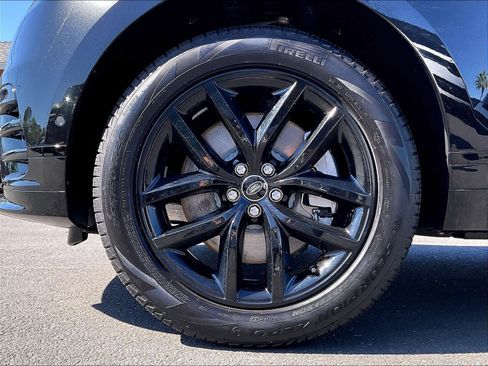 Used 2026 Land Rover Range Rover Velar Dynamic SE AWD/4WD image 11