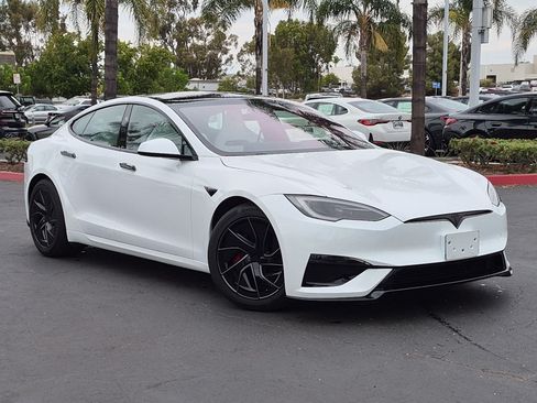 Used 2026 Tesla Model S Plaid AWD/4WD image 2
