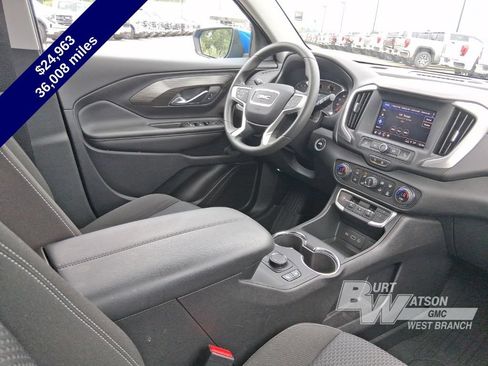 Used 2024 GMC Terrain SLE w/ Driver Convenience Package AWD/4WD image 12