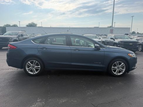 Used 2018 Ford Fusion S FWD image 5