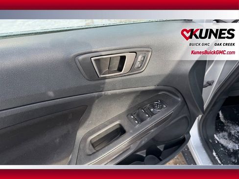 Used 2020 Ford EcoSport SE image 6