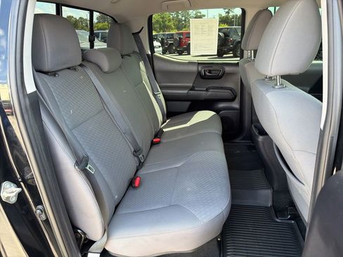 Used 2020 Toyota Tacoma SR w/ SR Convenience Package RWD image 18