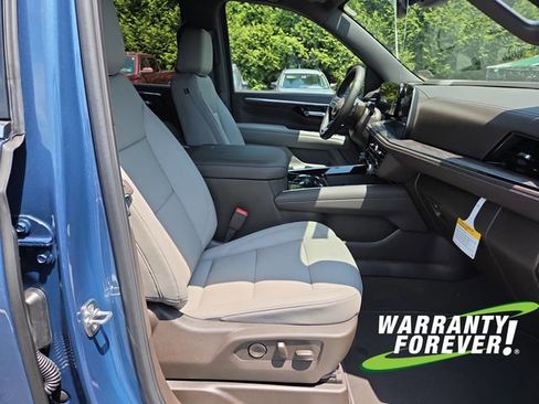 New 2026 Chevrolet Suburban LT w/ Comfort Package AWD/4WD image 14