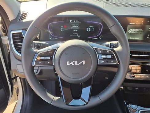 New 2026 Kia Seltos S AWD/4WD image 16