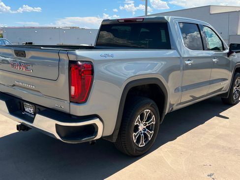 Used 2025 GMC Sierra 1500 SLT AWD/4WD image 5