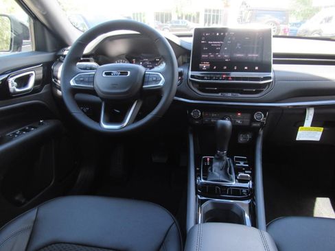 New 2026 Jeep Compass Latitude AWD/4WD image 13