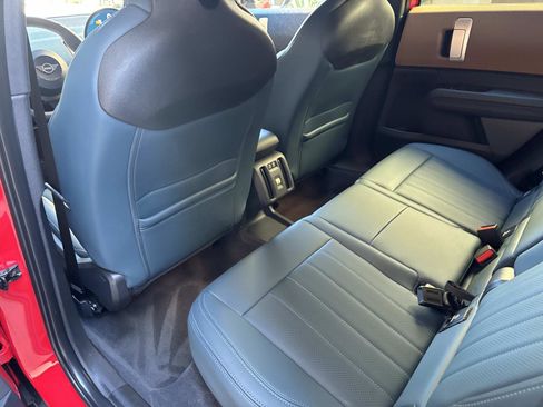 Used 2025 MINI Cooper Countryman S w/ Comfort Package Max image 11