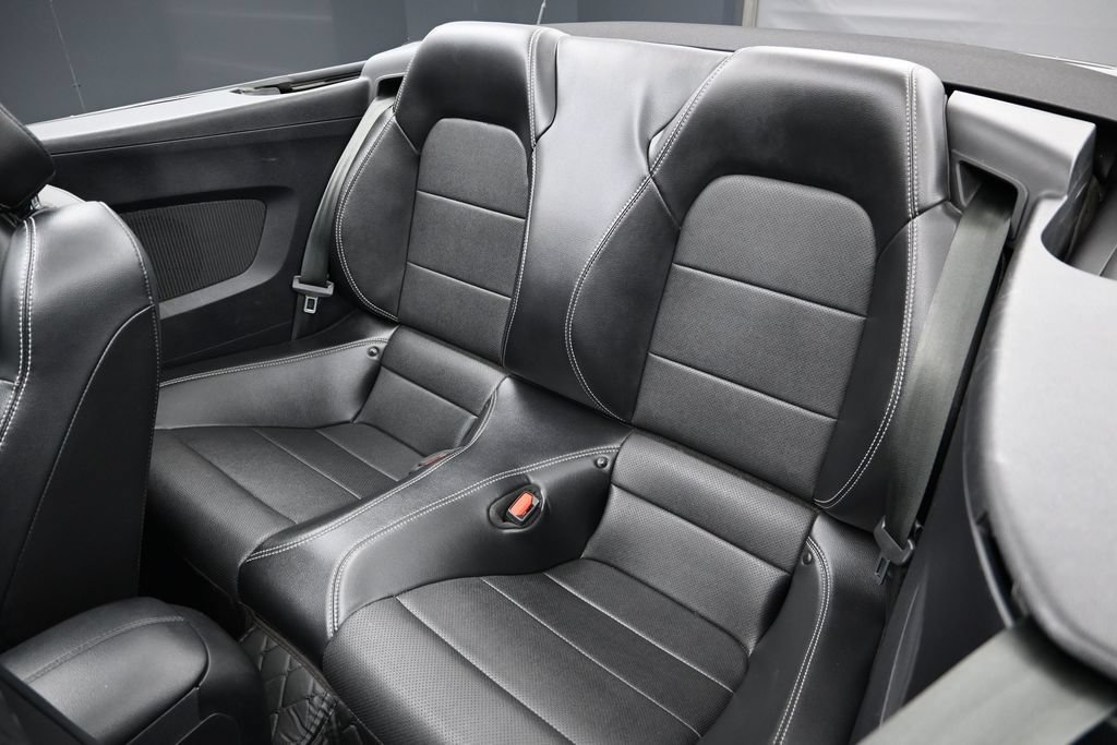 Used 2022 Ford Mustang Premium RWD image 24
