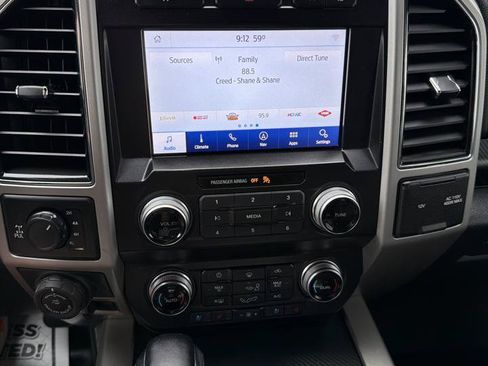 Used 2020 Ford F150 Lariat w/ Equipment Group 502A Luxury AWD/4WD image 13