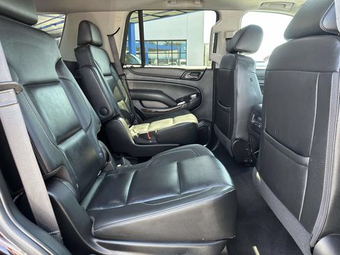 Used 2020 Chevrolet Tahoe LT w/ Luxury Package AWD/4WD image 28