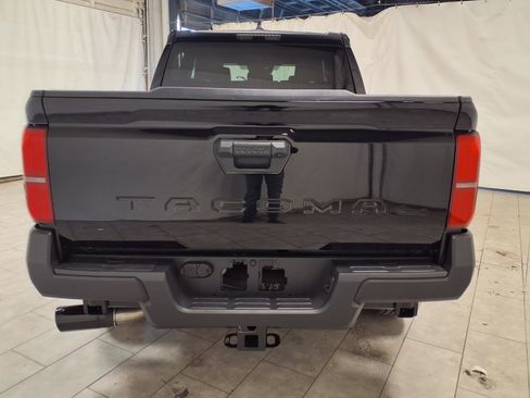 Used 2026 Toyota Tacoma SR image 8