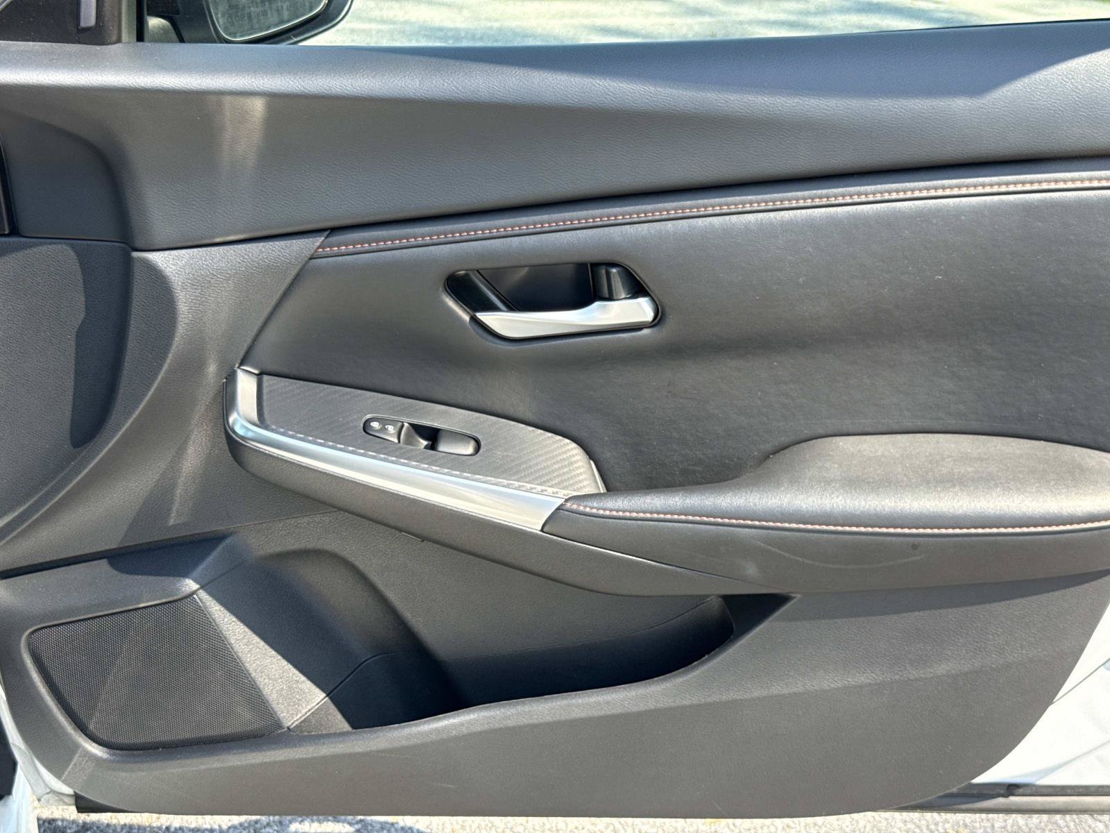 Used 2025 Nissan Sentra SR FWD image 24
