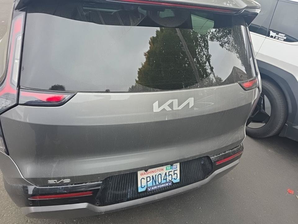 Certified 2024 Kia EV9 Land AWD/4WD image 5