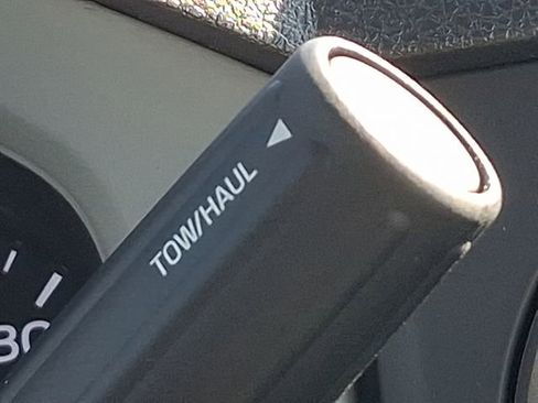 Used 2023 Ford F650 2WD Regular Cab Super Duty image 27