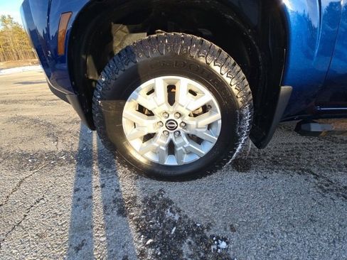 Used 2023 Nissan Frontier SV w/ SV Convenience Package image 31