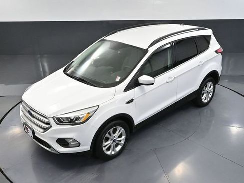 Used 2017 Ford Escape SE w/ Equipment Group 201A image 57