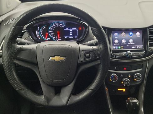 Used 2020 Chevrolet Trax LS FWD image 22