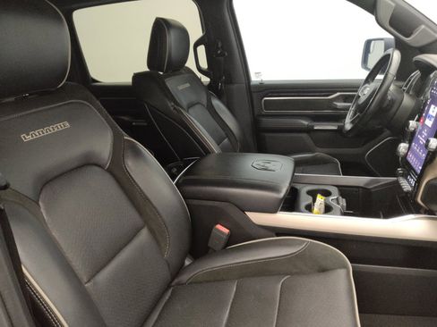 Used 2019 RAM 1500 Laramie RWD image 21