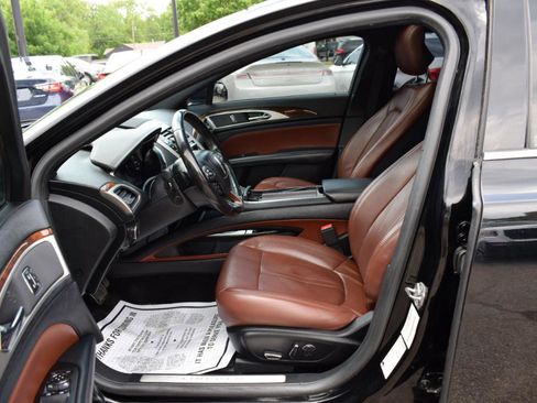Used 2017 Lincoln MKZ Reserve w/ Climate Package FWD image 32