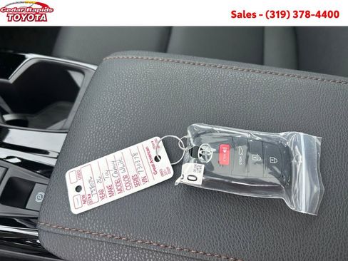 New 2026 Toyota Camry XLE AWD/4WD image 23