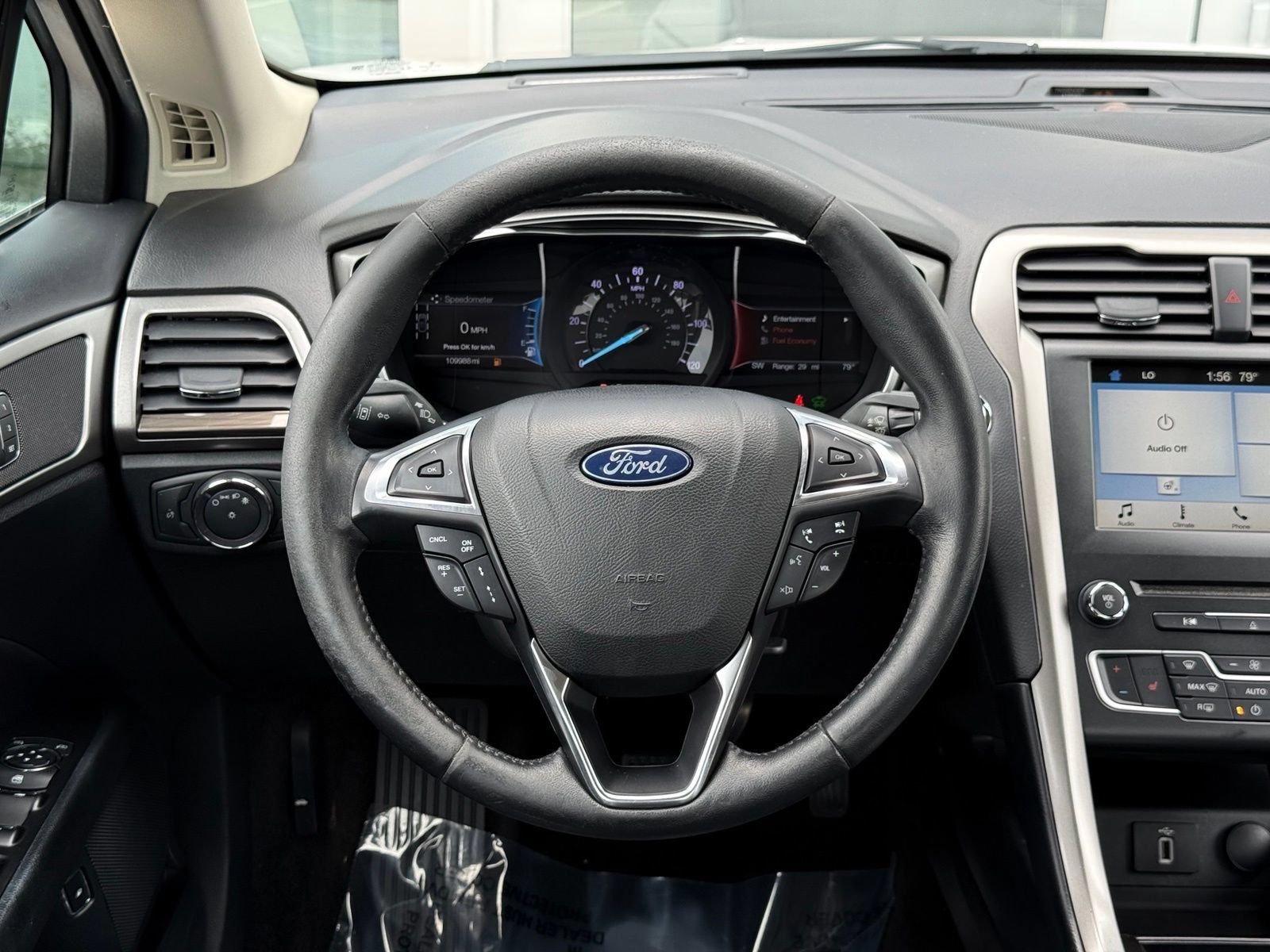 Used 2018 Ford Fusion SE w/ Equipment Group 602A FWD image 26
