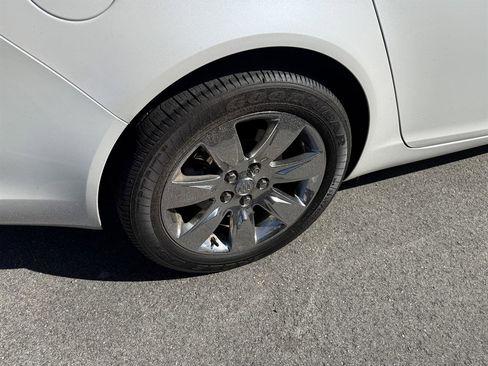 Used 2017 Buick Regal Premium w/ Driver Confidence Package #1 image 5